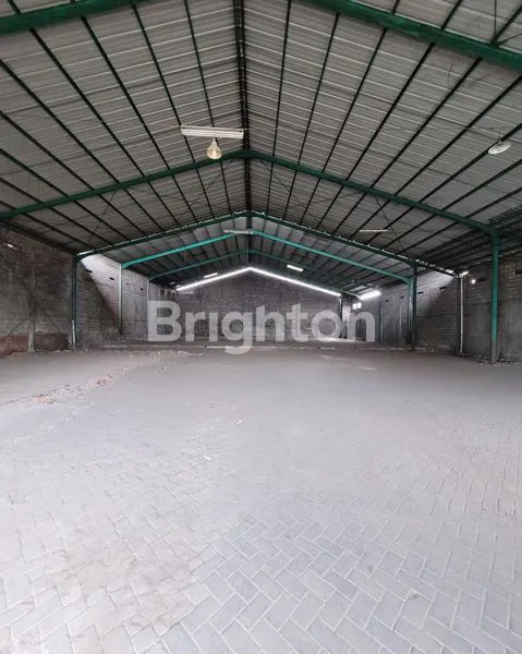 image GUDANG DI JL TANJUNG SARI SURABAYA  (2)