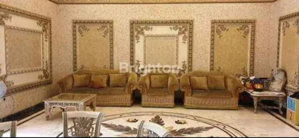 image RUMAH KLASIK FURNISHED DI  ARAYA MALANG (2)