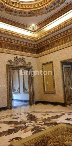 image RUMAH KLASIK FURNISHED DI  ARAYA MALANG (7)