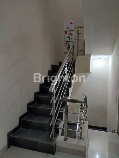 image RUMAH CANTIK SEMI FURNISHED SIAP HUNI AREA KENDALSARI CENGGER AYAM (4)