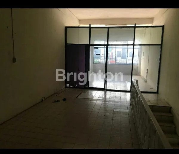 image RUKO SIAP PAKAI EX RESTORAN UNTUK BERBAGAI USAHA DI BUARAN (3)