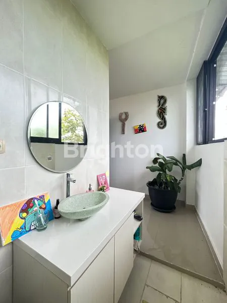 image RUMAH SEMI VILLA 3 LANTAI BERLOKASI DI JIMBARAN BALI (6)