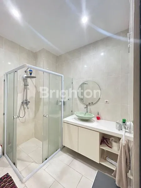 image RUMAH SEMI VILLA 3 LANTAI BERLOKASI DI JIMBARAN BALI (24)