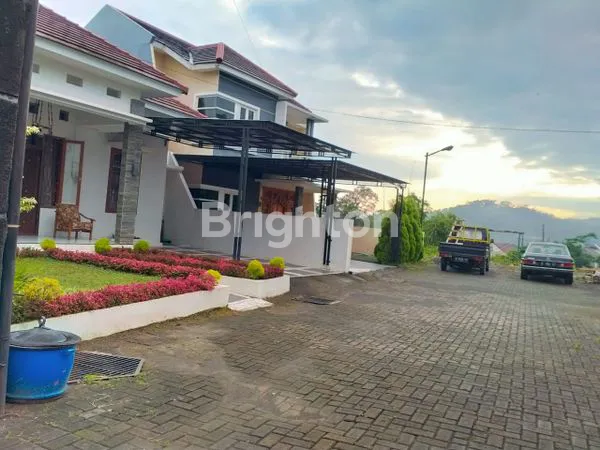 image RUMAH CANTIK DENGAN VIEW BUKIT LOKASI UNGARAN TIMUR - UNGARAN (7)