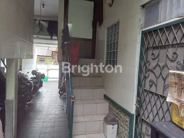 image RUMAH+KOST2AN JL. OTISTA JAKARTA TIMUR, SEDERHANA DAN TERAWAT, TURUN HARGA 6,7 JD 5,7 (1)