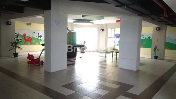 image APARTMENT 3 BR DIAN REGENCY SURABAYA  (2)