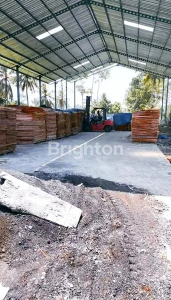 image GUDANG TERBUKA STRATEGIS POROS JALAN JLS PASIRIAN LUMAJANG (2)