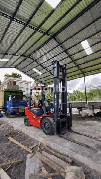 image GUDANG TERBUKA STRATEGIS POROS JALAN JLS PASIRIAN LUMAJANG (4)