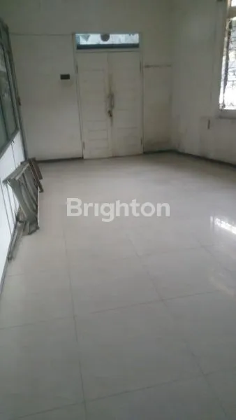 image RUMAH COCOK BUAT USAHA (6)