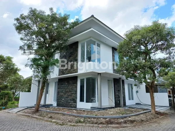 image RUMAH MINIMALIS MODERN BUKIT PALMA SURABAYA (1)