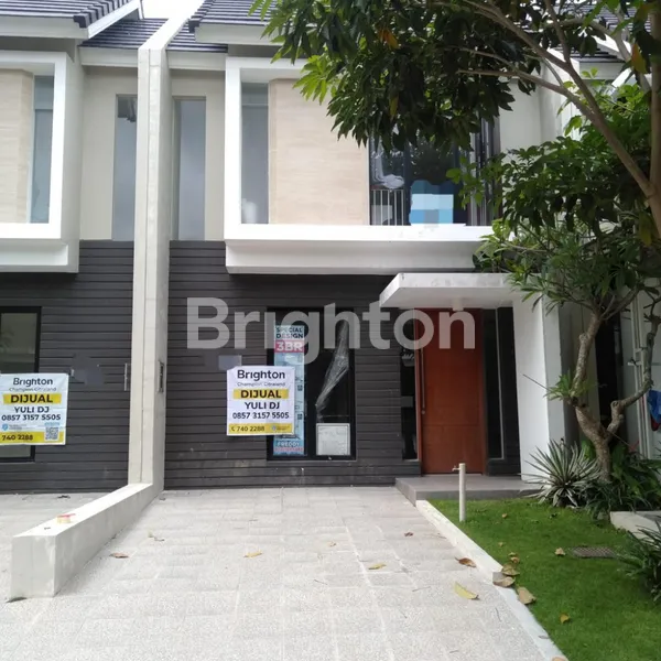 image RUMAH CIAMIK FURNISH CITRALAND NORTH WEST LAKE SURABAYA BARAT (1)