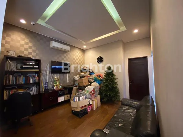 image RUMAH LUX DALAM KOMPLEK SINGGASANA PRADANA BANDUNG (4)