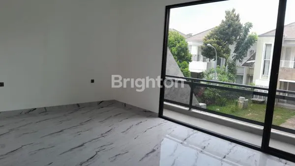 image RUMAH MEWAH, ALAM SUTERA, BANGUNAN MANDIRI, LANTAI MARMER (5)