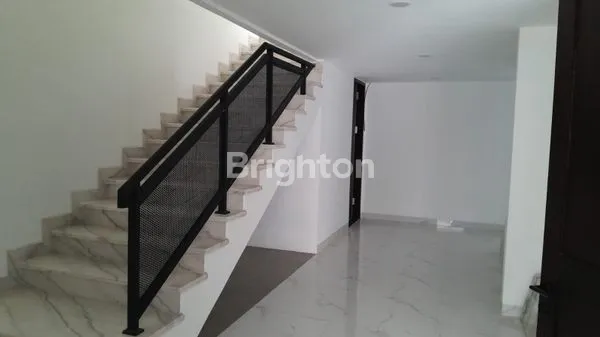 image RUMAH MEWAH, ALAM SUTERA, BANGUNAN MANDIRI, LANTAI MARMER (6)