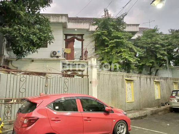 image KOSAN 30 PINTU FULL FURNISH DI CIKINI MENTENG JAKARTA PUSAT (8)