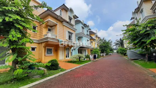 image RUMAH DI PERUMAHAN GADING SERPONG CLUSTER MONTANA 3 LANTAI SIAP HUNI (6)