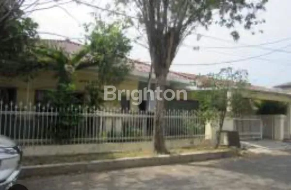image RUMAH HITUNG TANAH DALAM KOMPLEK SANGAT COCOK UNTUK INVEST DI DUKUH KUPANG SURABAYA (3)