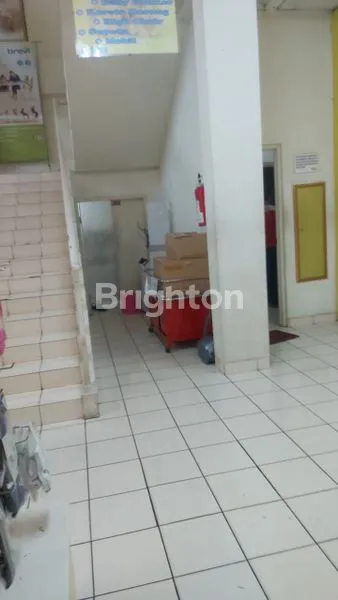 image RUKO SIAP HUNI DAN SANGAT STRATEGIS SANGAT COCOK UNUTK USAHA PERKANTORAN DI SERPONG TANGERANG SELATAN (4)