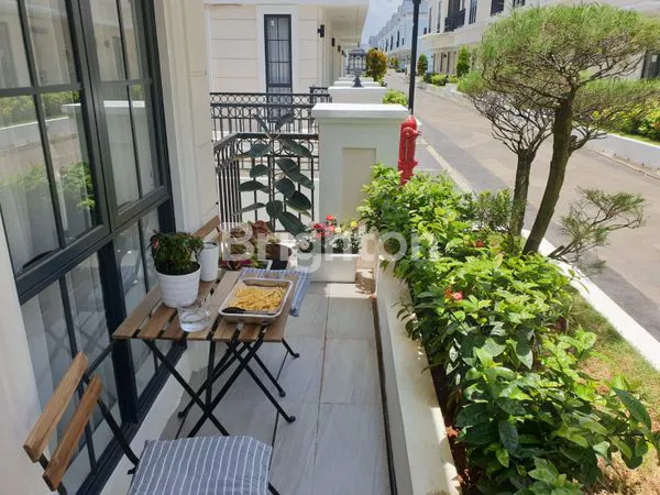 image RUMAH LAVON 2 SWANCITY, CLUSTER MARGONITE, PASAR KEMIS, CIKUPA, TANGERANG, FULL FURNISHED (8)