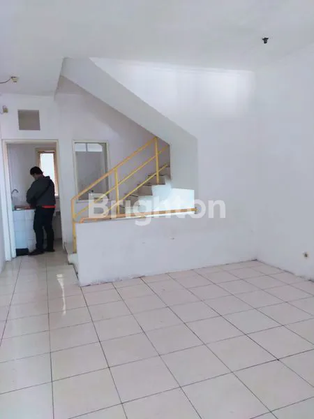 image RUKO 3 LANTAI DI SURABAYA BARAT (6)