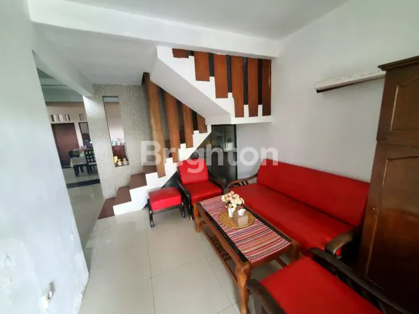 image 2,6 M NEGO, RUMAH 2 LANTAI, TERAWAT, CUKUP LUAS DI LIDAH KULON - SURABAYA HARGA TURUN, 2,6 M (1)