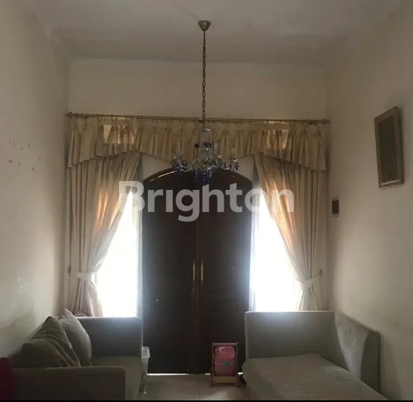 image RUMAH 2 LANTAI DEKAT BALE AGUNG (2)