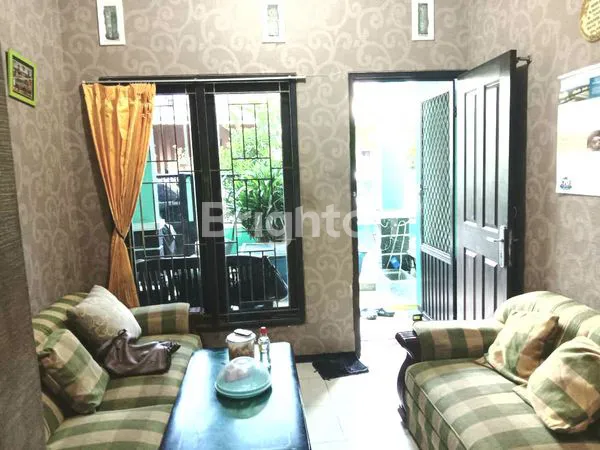 image RUMAH BESAR 2 LANTAI DI BAJANG RATU, BLIMBING MALANG (2)