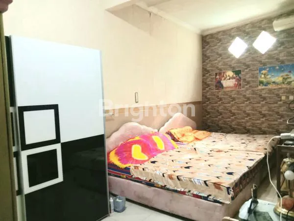 image RUMAH BESAR 2 LANTAI DI BAJANG RATU, BLIMBING MALANG (4)