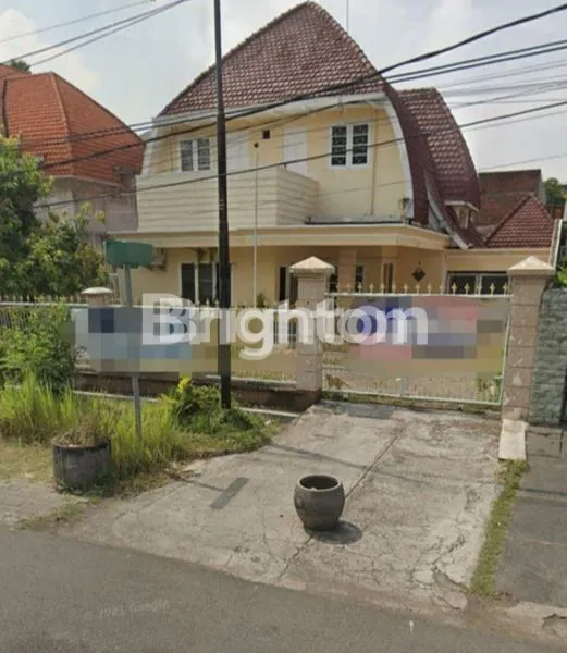 image JUAL RUMAH PUSAT KOTA SURABAYA JL. BODRI SAMPING GELORA PANCASILA (1)