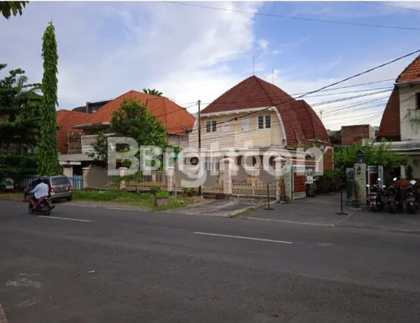 image JUAL RUMAH PUSAT KOTA SURABAYA JL. BODRI SAMPING GELORA PANCASILA (3)