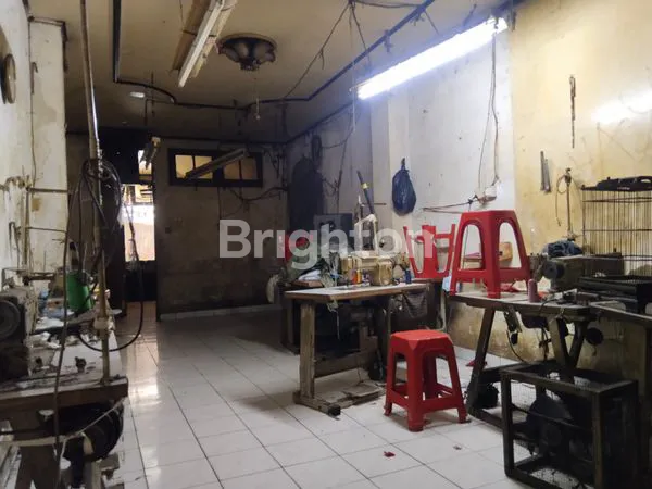 image RUKO BEBAS BANJIR LOKASI STRATEGIS DI JEMBATAN LIMA (4)