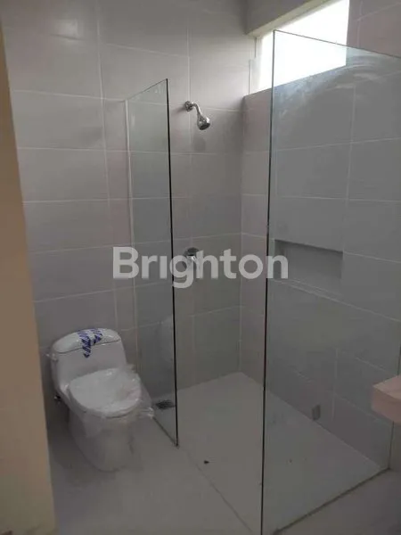 image RUMAH GREENLAKE CITRALAND SURABAYA  (3)