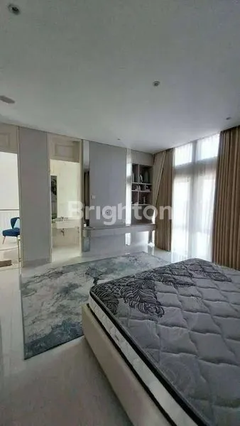 image RUMAH GRAND PAKUWON CLUSTER BRISBANE SURABAYA  (3)