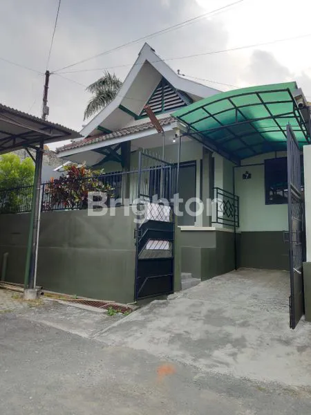 image RUMAH ASRI DI DIENG KULDESAK. PARKIR LUAS (1)