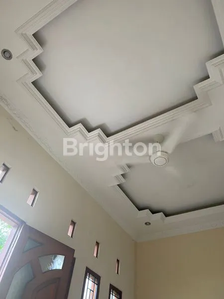 image RUMAH 2 LANTAI SOLO KOTA DIJUAL CEPAT (3)