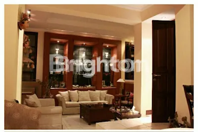 image RUMAH BAGUS 2 LANTAI SEMI FURNISHED DI MENTENG BINTARO (1)