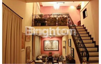 image RUMAH BAGUS 2 LANTAI SEMI FURNISHED DI MENTENG BINTARO (3)