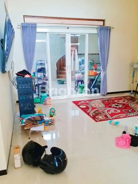 image JUAL CEPAT! RUMAH HOOK BAGUS MODERN LUAS 2LT & MURAH DEKAT CLUB HOUSE & EXIT TOL KOTA MALANG (7)