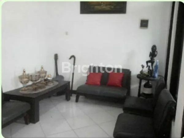 image BUTUH CEPAT LAKU PURI INDAH 2 LANTAI DEKAT EXIT TOL SIDOARJO (3)