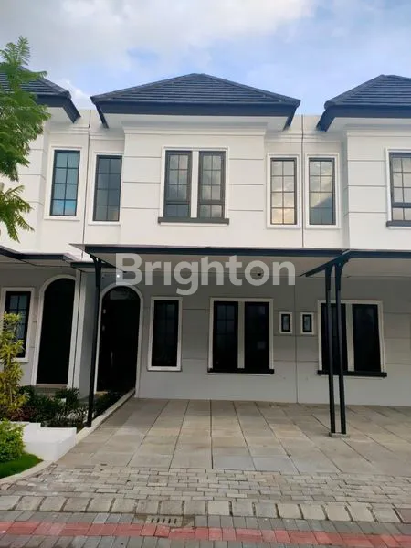 image RUMAH 2 LANTAI DENGAN KONSEP MODERN DI MANSION NINE SURABAYA BARAT (5)