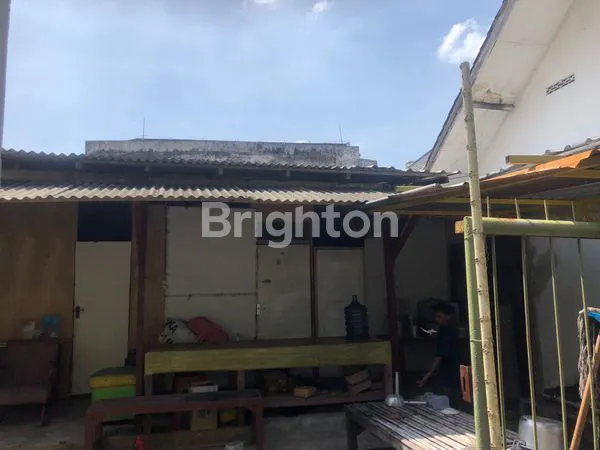 image RUMAH MURAH LUAS COCOK UTK BISNIS DI LUMAJANG (4)