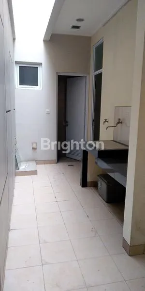 image RUMAH BARU 2 LANTAI DI SEDAYU CITY CLUSTER EROPA (1)