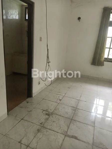 image RUMAH SIAP HUNI DI TENGAH KOTA (3)