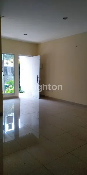 image RUMAH BARU 2 LANTAI DI SEDAYU CITY CLUSTER EROPA (8)
