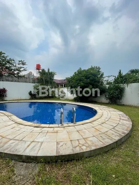 image RUMAH DALAM KOMPLEK ELITE BESAR DAN LUAS DENGAN FASILITAS POOL DI CINERE (6)