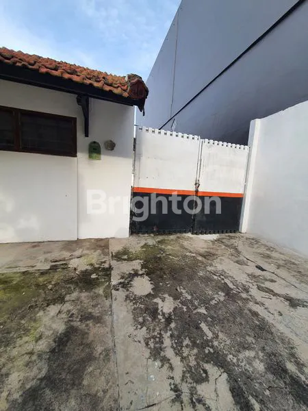 image RUMAH LUAS DI GAYUNG SARI (1)