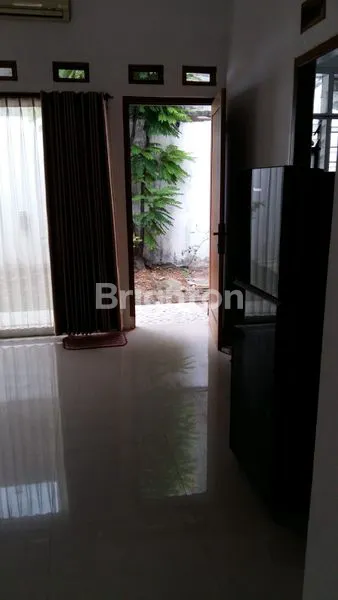 image RUMAH DI KETINTANG (2)