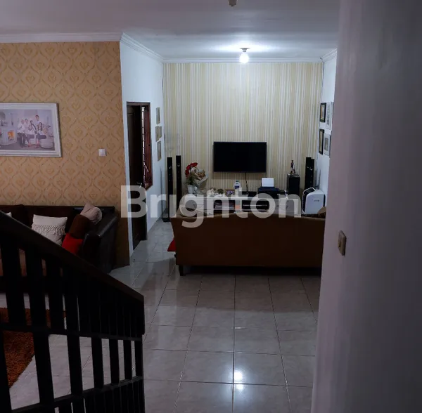 image RUMAH 2 LANTAI DEKAT UPN (6)