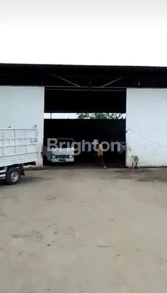image GUDANG DI DAERAH MABAR (2)
