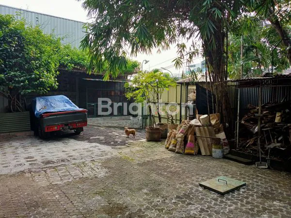 image GUDANG KOKOH & TINGGI (2)